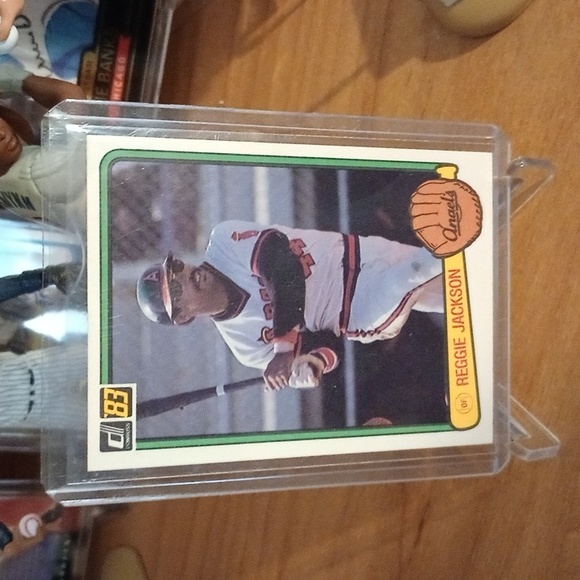 Reggie Jackson baseball card - Picture 3 of 3